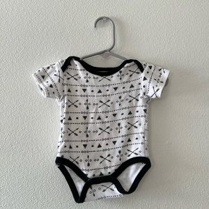 Baby clothes 0-3M